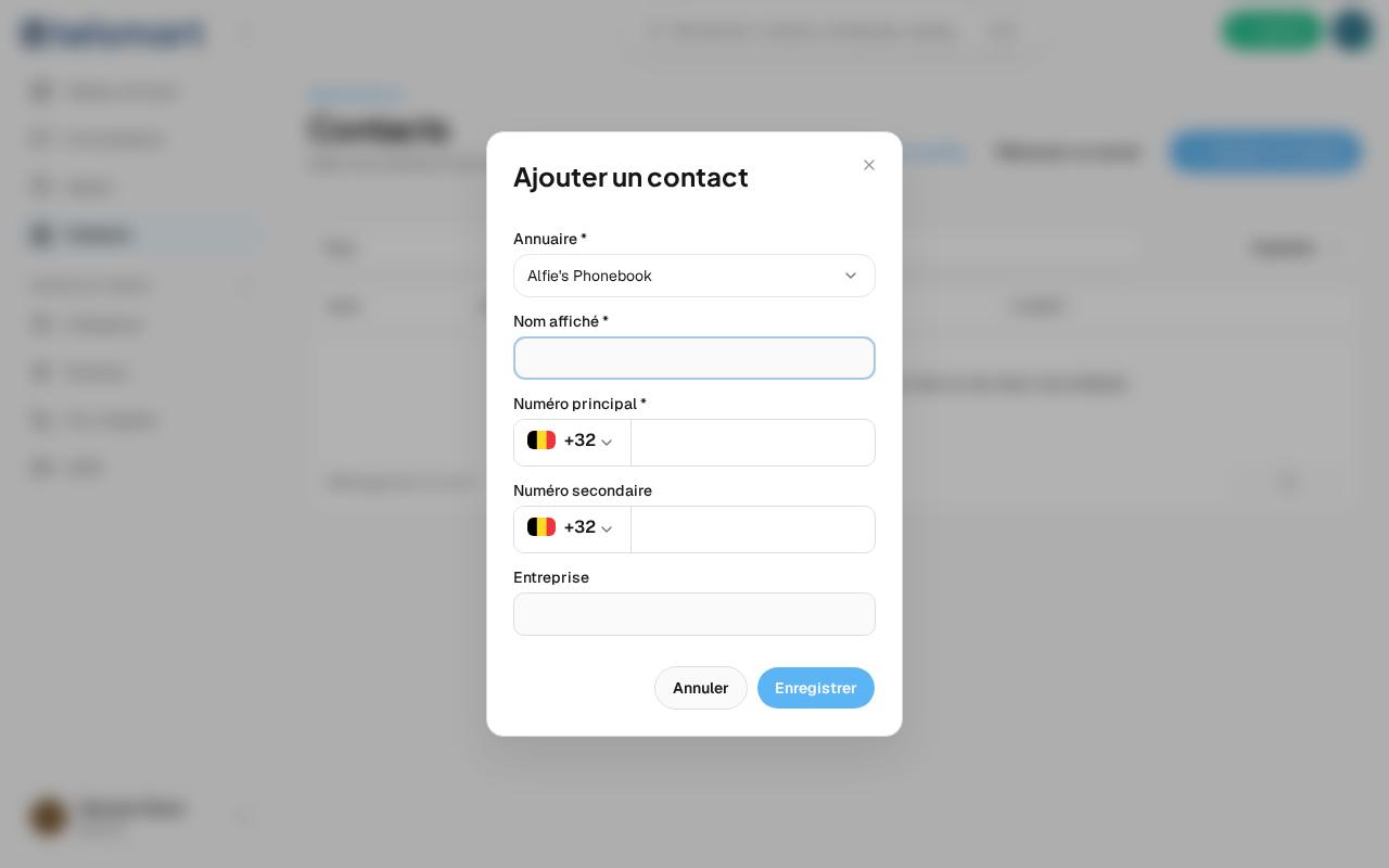 La fenêtre Ajouter un contact, avec l'annuaire prérempli.